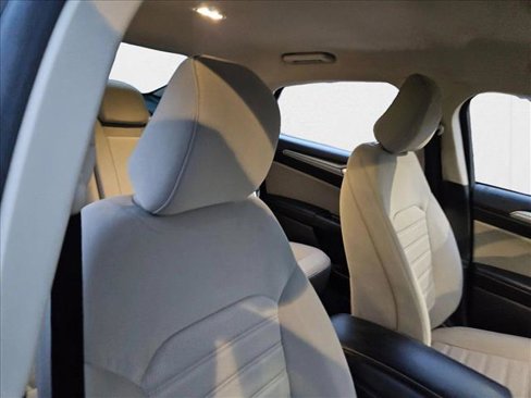 Used 2020 Ford Fusion S image 19