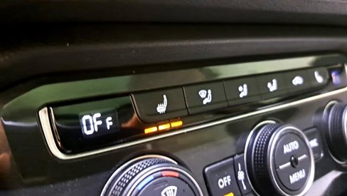 Used 2019 Volkswagen Tiguan SEL image 19