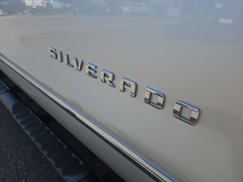 Used 2018 Chevrolet Silverado 1500 LTZ w/ LTZ Plus Package image 12