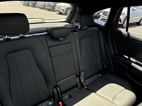 Certified 2025 Mercedes-Benz GLA 250 image 40
