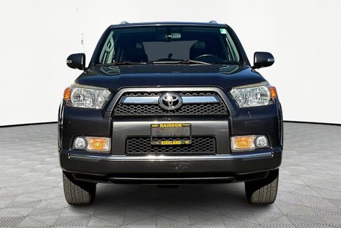 Used 2013 Toyota 4Runner SR5 image 3
