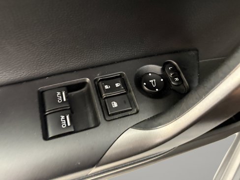 Used 2017 Honda Accord EX image 28