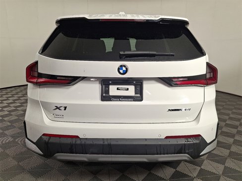 Used 2023 BMW X1 xDrive28i image 9