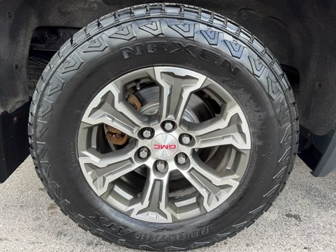 Used 2019 GMC Sierra 1500 SLE image 40