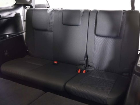 Used 2019 Toyota Highlander LE image 33
