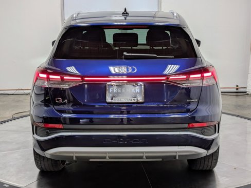 Used 2023 Audi Q4 e-tron Premium image 7