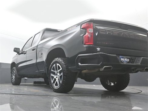 Used 2019 Chevrolet Silverado 1500 Custom Trail Boss w/ Custom Convenience Package image 21