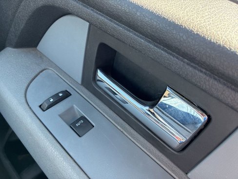 Used 2012 Ford F150 XLT w/ XLT Chrome Pkg image 22