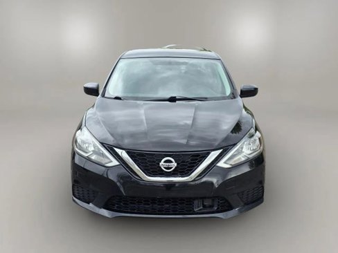Used 2018 Nissan Sentra SV image 2
