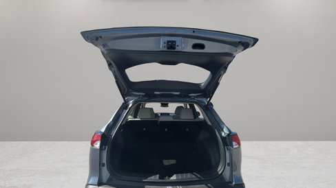 Used 2023 Toyota Corolla Cross L image 16