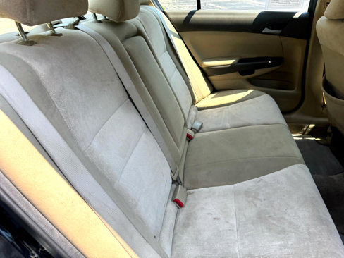 Used 2010 Honda Accord LX-P image 36