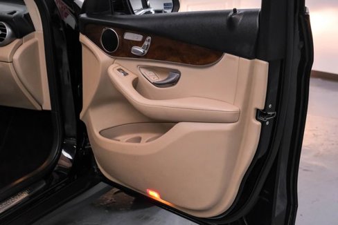 Used 2017 Mercedes-Benz GLC 300 w/ Premium 1 Package image 43