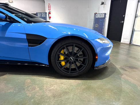 Used 2021 Aston Martin V8 Vantage Roadster image 35