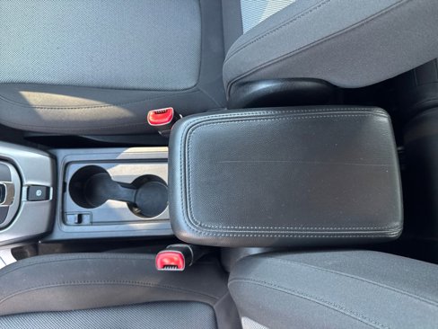 Used 2012 Chevrolet Captiva Sport LT image 23