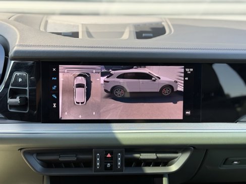 Certified 2024 Porsche Cayenne image 21