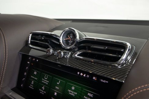 Used 2022 Bentley Bentayga image 54