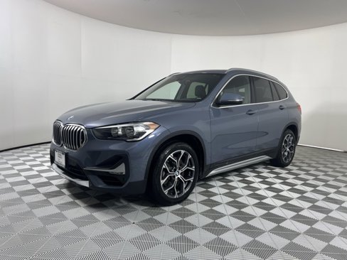 Used 2020 BMW X1 xDrive28i w/ Convenience Package image 3