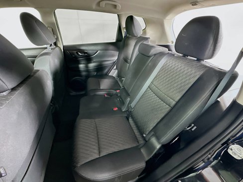 Used 2017 Nissan Rogue SV w/ SV Premium Package image 26