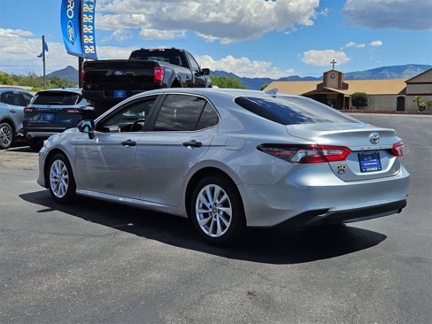 Used 2023 Toyota Camry LE image 8