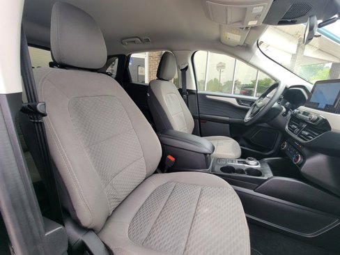 Used 2022 Ford Escape SE image 38