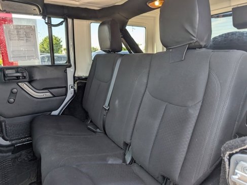 Used 2015 Jeep Wrangler Unlimited Sport image 8