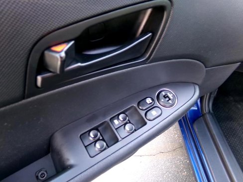 Used 2012 Hyundai Elantra GLS image 9