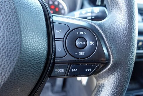 Used 2019 Toyota RAV4 LE image 16