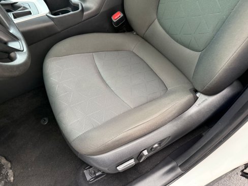 Used 2023 Toyota RAV4 XLE image 12