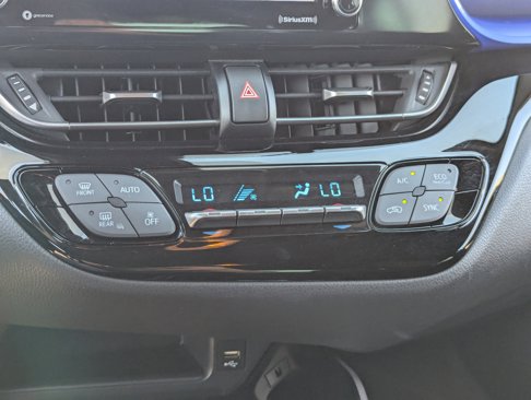 Used 2021 Toyota C-HR XLE image 22
