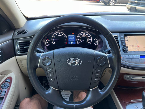 Used 2012 Hyundai Genesis 3.8 w/ Premium Pkg image 26
