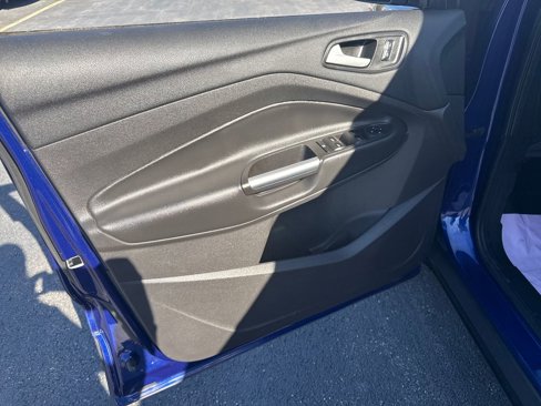 Used 2016 Ford Escape SE w/ Equipment Group 201A image 24