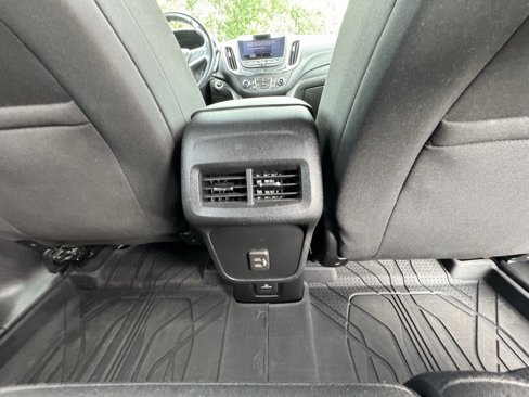 Used 2020 Chevrolet Equinox LT image 33
