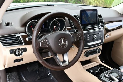 Used 2018 Mercedes-Benz GLE 350 4MATIC image 12