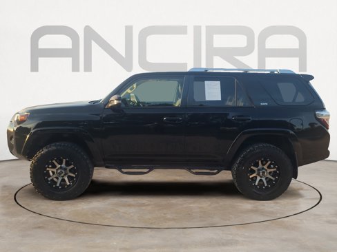 Used 2014 Toyota 4Runner SR5 image 7