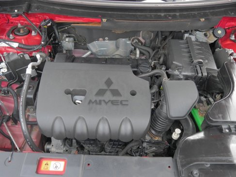Used 2017 Mitsubishi Outlander SE image 30
