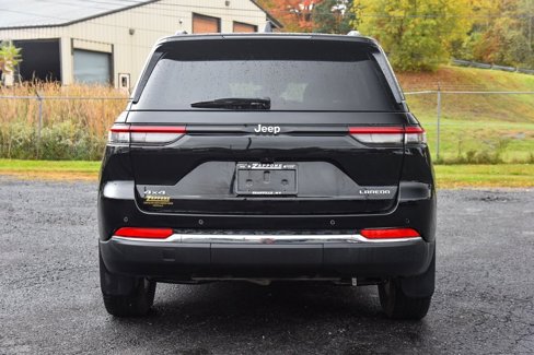 Certified 2023 Jeep Grand Cherokee Laredo w/ Luxury Tech Group I image 5