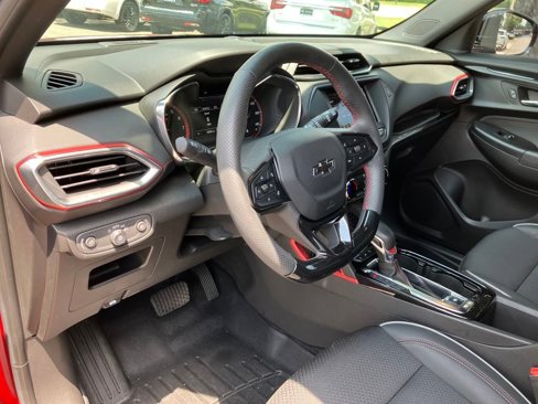 Used 2023 Chevrolet TrailBlazer RS image 17