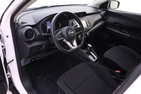Used 2022 Nissan Kicks S image 3