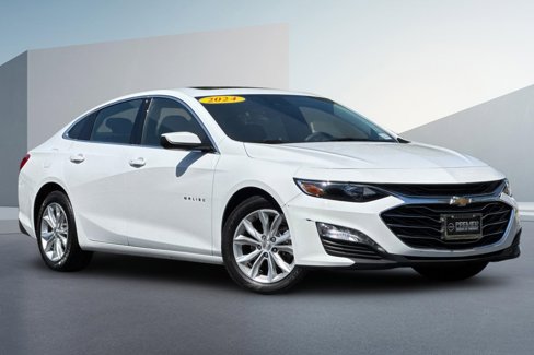 Used 2024 Chevrolet Malibu LT image 2