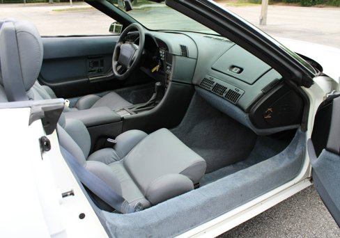Used 1991 Chevrolet Corvette Convertible image 27