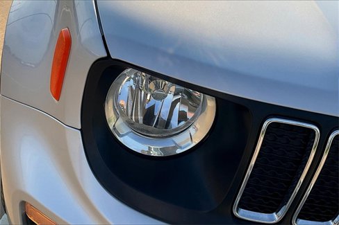 Used 2019 Jeep Renegade Latitude image 29