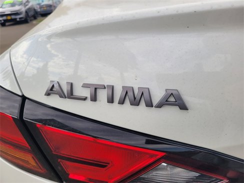 Used 2023 Nissan Altima 2.5 SV w/ SV Premium Package image 10