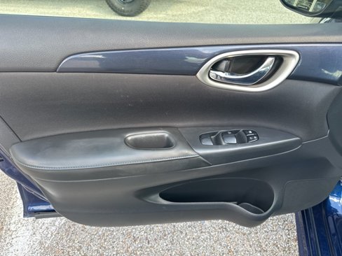 Used 2019 Nissan Sentra SR image 26