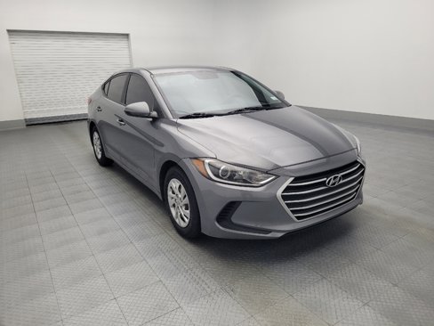 Used 2018 Hyundai Elantra SE image 13