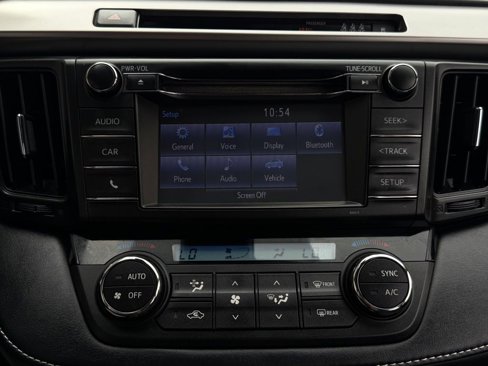 Used 2018 Toyota RAV4 XLE image 16