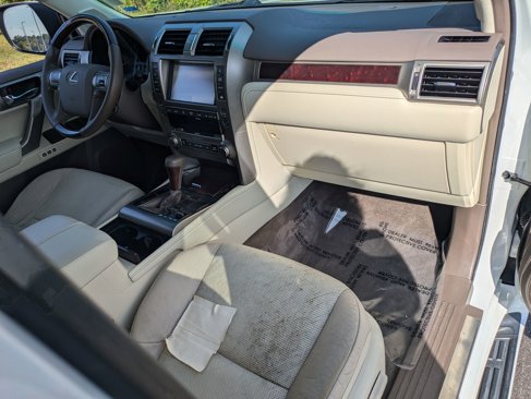 Used 2018 Lexus GX 460 image 28