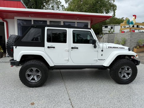Used 2016 Jeep Wrangler Unlimited Rubicon image 11