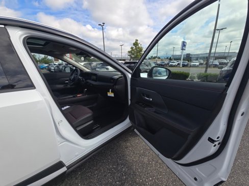 New 2025 Nissan Kicks SR w/ SR Premium Package image 10