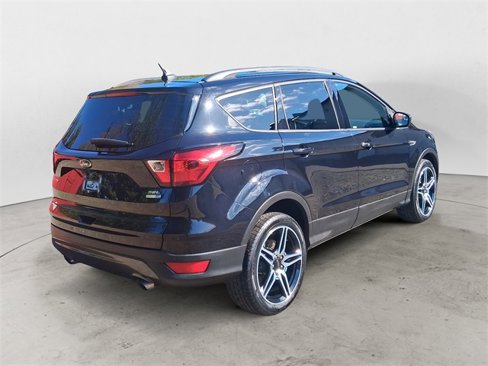 Used 2019 Ford Escape SEL image 5