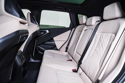 Used 2025 BMW X3 M50 w/ Premium Package image 17